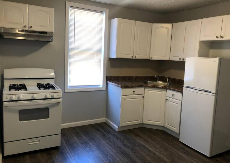 Private 2-Bedroom With Free Parking And Direct Bus To Nyc Manhattan Only 2 Blocks Away Linden Ngoại thất bức ảnh